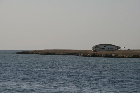 .... diesem deutsche Segelboot vor etwa einem Jahr in der Einfahrt passiert ist.