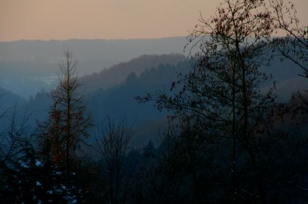 In Deutschland ist es auch schÃ¶n. Von unserem Haus aus haben wir diesen wunderbaren Blick ins Tal.