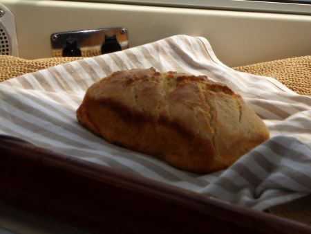 wÃ¤hrend die Smujes frisches Brot backen.