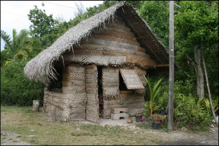 16-haus-aus-stroh.jpg