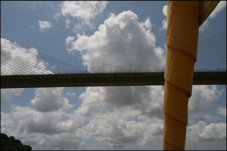 73-unter-der-centenario-bridge.jpg