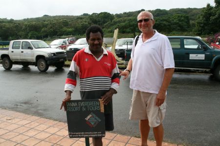 Angekommen in Tanna werden wir erwartet und zum Hotel gebracht.