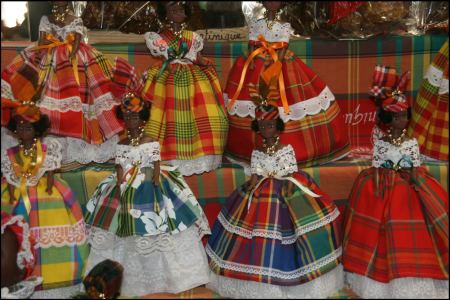 puppen-in-tracht-martinique.jpg