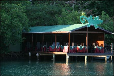 restaurant-auf-dem-wasser.jpg