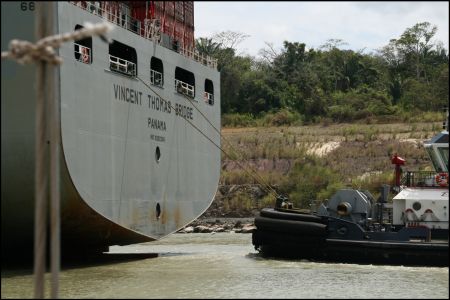 tackboote-schieben-das-schiff-neu.jpg